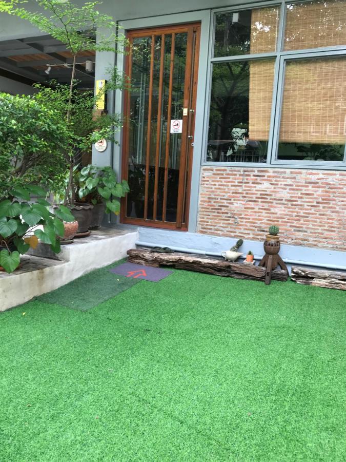 Nesuto Hostel Ramkamhaeng 52 Бангкок Экстерьер фото